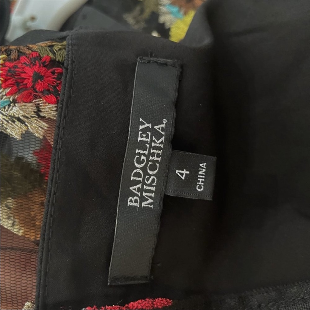 New! Badgley Mischka floral embroidered gown - Picture 5 of 6